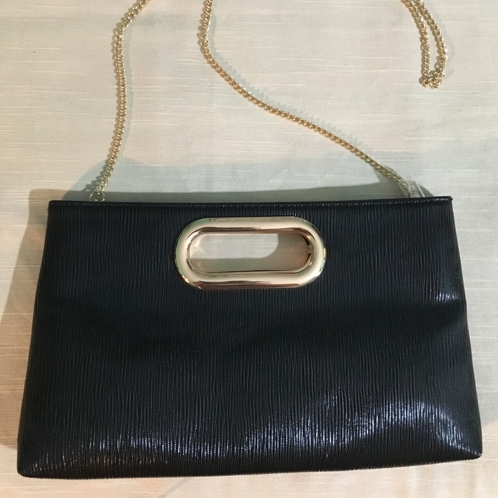 Sleek clutch